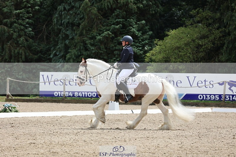 250718A-140147-01686 - 092-Rachael.Smaldon-Nadderbrook.Biscuit