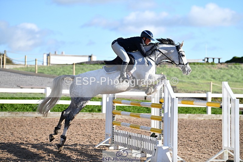 231110A-145915-00951 - Cls 6 Foxhunter & 1.20m Open