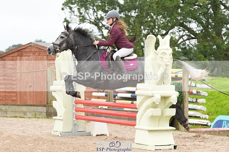 250920-153644-01478 - Cls 21 Pony Intro 80cm Derby