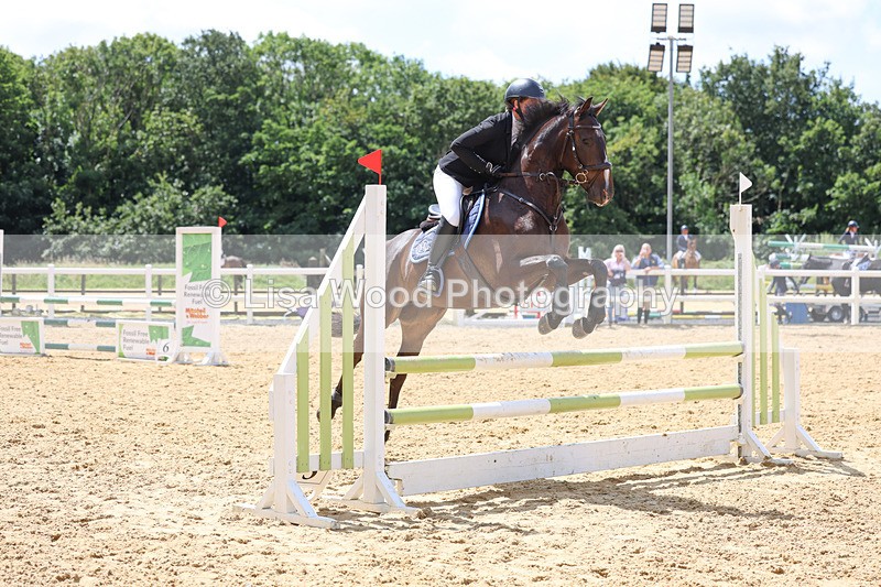 3E7A0460 - Class 9: Senior British Novice/90cm open