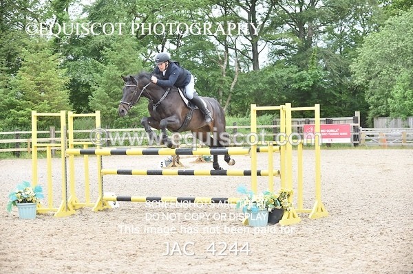 JAC_4244 - CLASS 6 Senior Foxhunter/ 1.20m Open