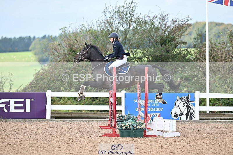 241004A-122951-01853 - Fri 09 95cm Amateur Quals