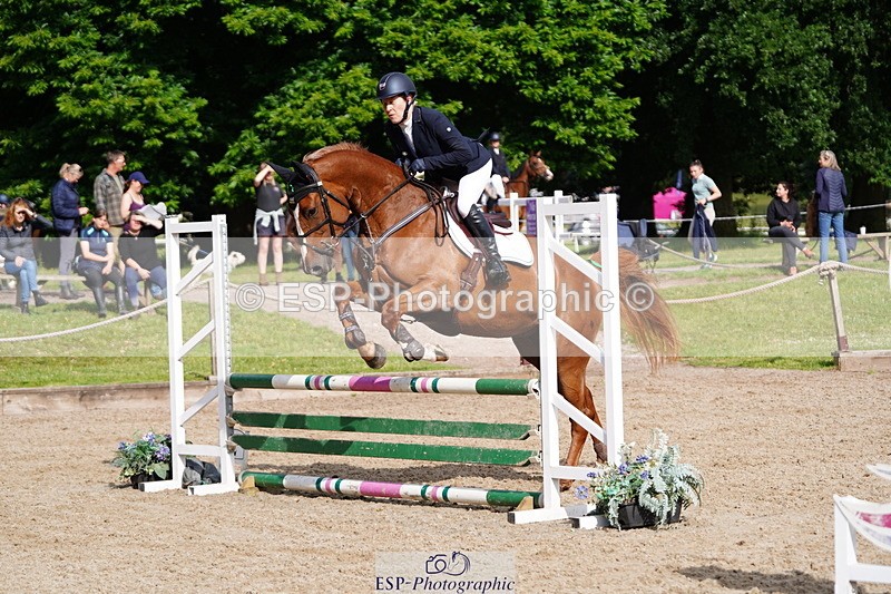 250613A-085818-01020 - Cls 8 85cm Schooling Round