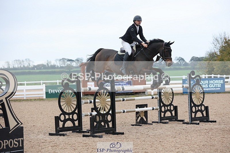 241101A-133426-02149 - FRI Cls 6 Foxhunter and 1.20m Open