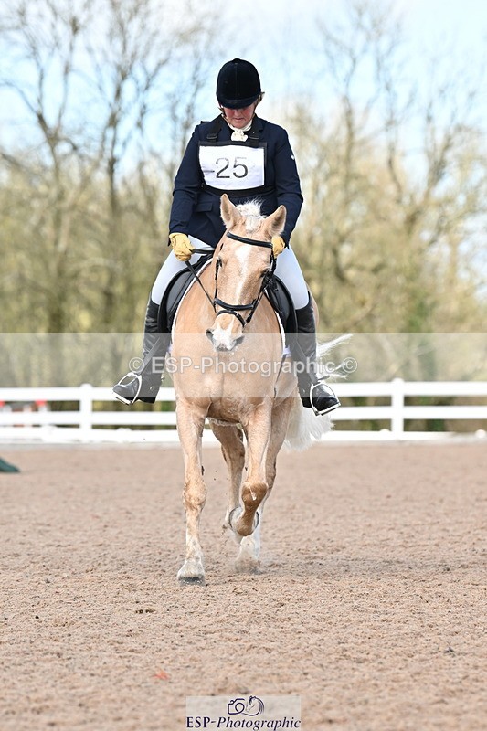 240324A-133653-03436 - Novice 28, 13.00 to 14.00