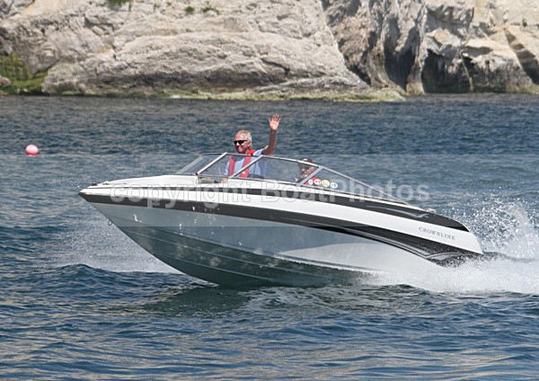 100626 CROWNLINE IMG_7914 - Speedboats