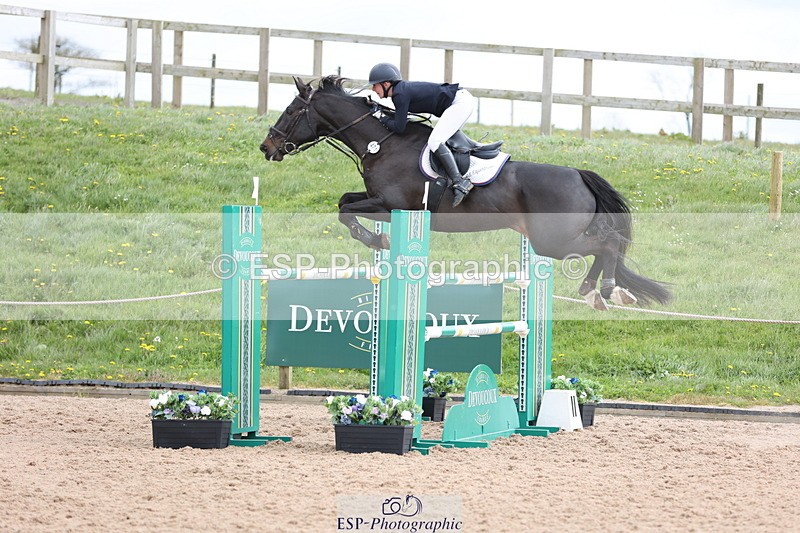 240419A-123736-07343 - Cls 6, 2 Star Medium Tour 1.35m