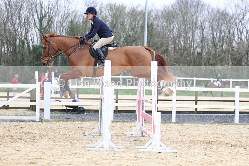 3E7A7590 - Class 8: Senior Newcomers/1.10m open