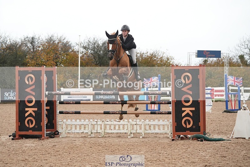 251107-134115-01217 - Cls 6 Foxhunter and 1.20m Open