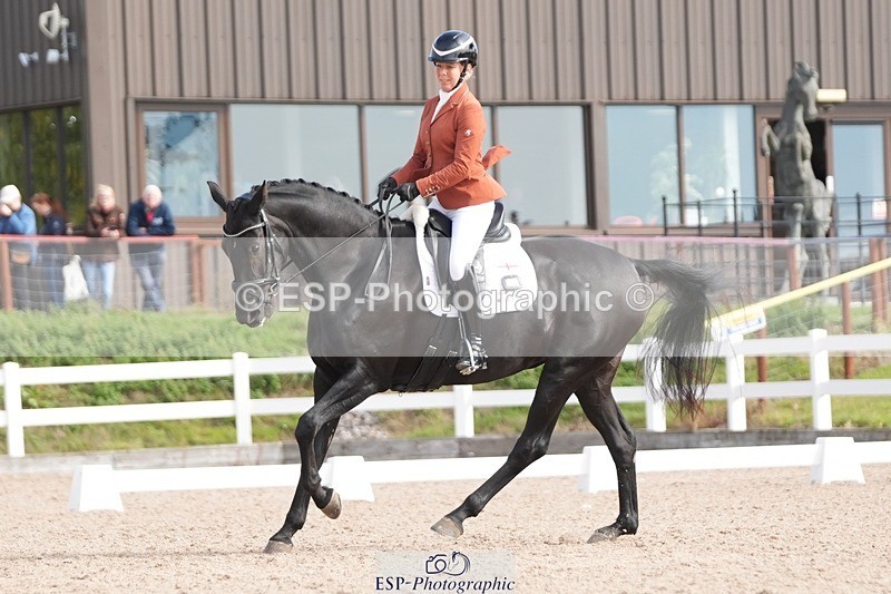 250906-103227-01508 - 005-Jessica.AllenHendrewen.Desert.Lady