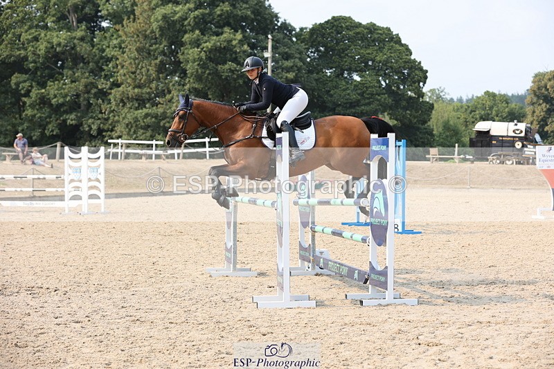 250816A-160622-02644 - Cls 9 Snr 1.10m Open