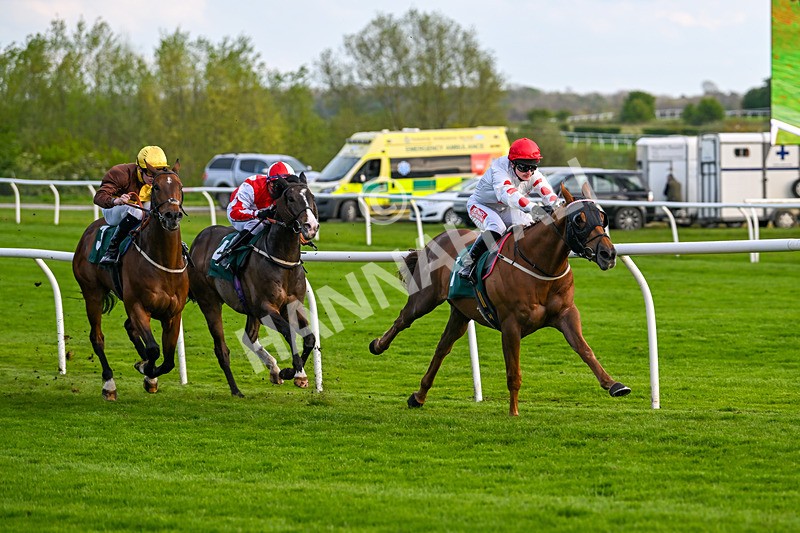 300424-Race 4-Fortunate Star-2806 - Race 4