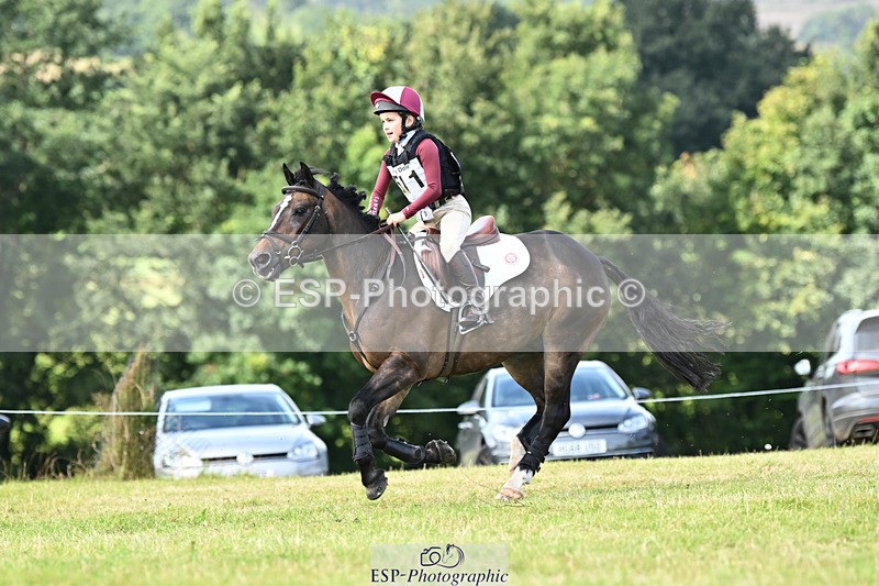 240825X-112230-32005 - 70cm XC 11.00 to 12.00