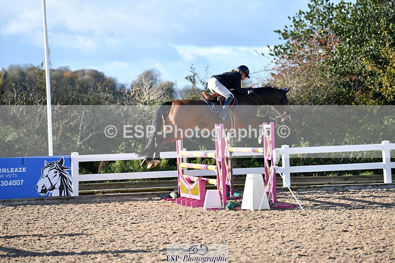 231110A-145636-00938 - Cls 6 Foxhunter & 1.20m Open