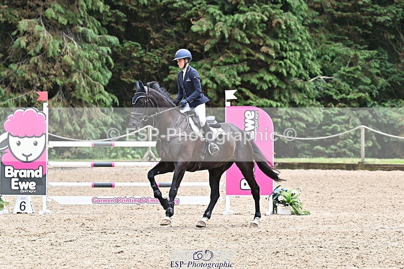 250524A-141417-12317 - D-461-Mia.Farley-INVICTUS