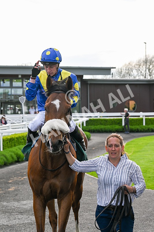 130524-Race 7-Hail Sezer-1109