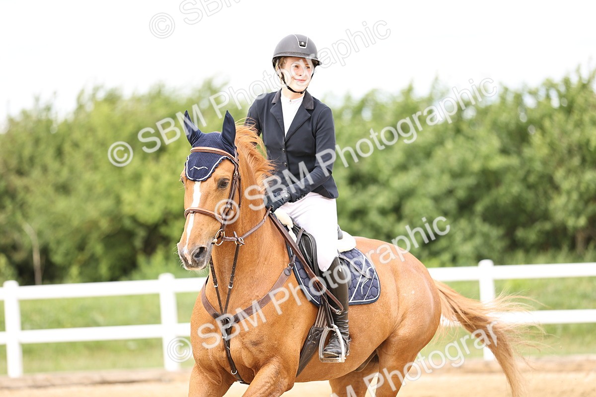 SBM_003249 - Class 11 - Senior Newcomers - 1.10m