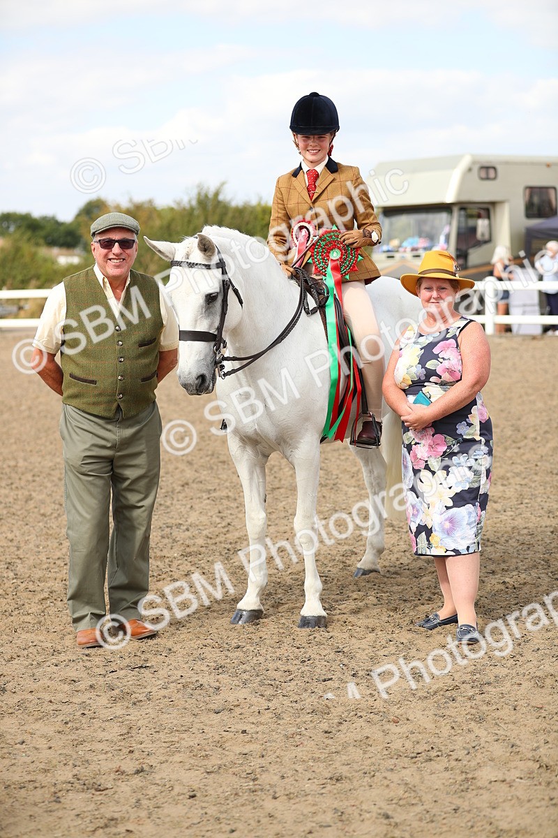 SBM_05706 - Class 48a Style & Performance 70cm (15-19)