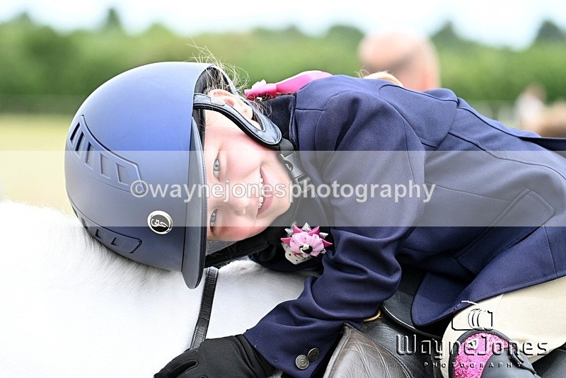 WJ7_3872 - Nancy & Churchill's first Show 22-06-25