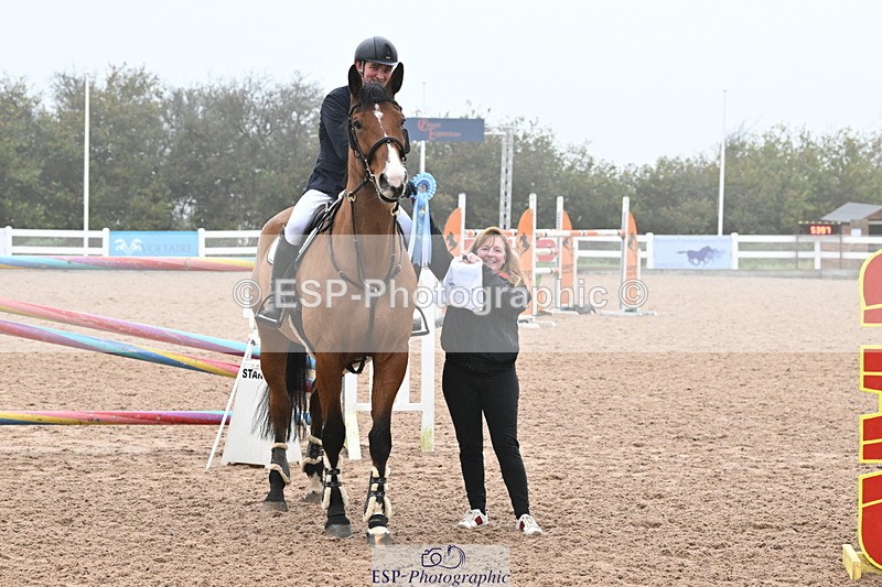 241102A-150426-05713 - SAT Cls 16 Winter 1.25 Jump Off