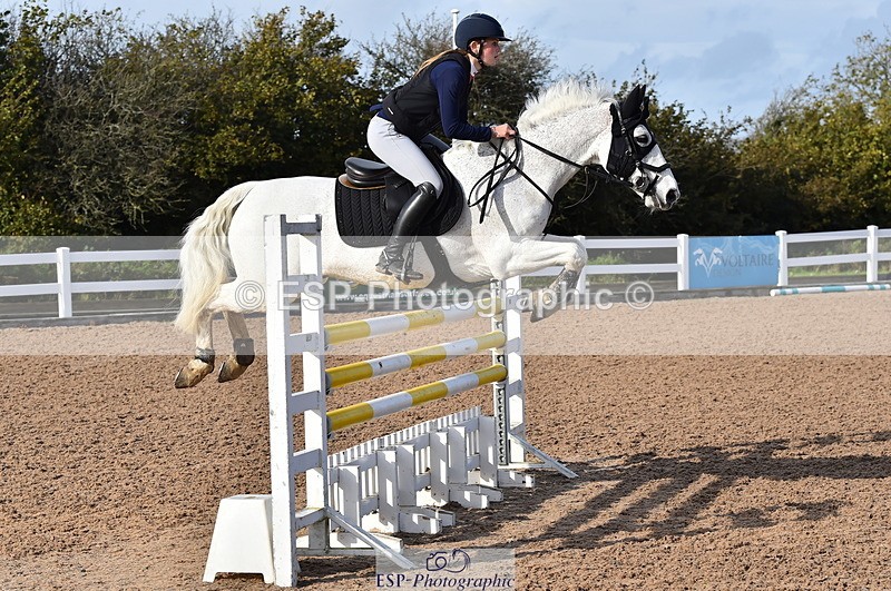 231029A-123110-03316 - Pony Foxhunter & 1.10m Open