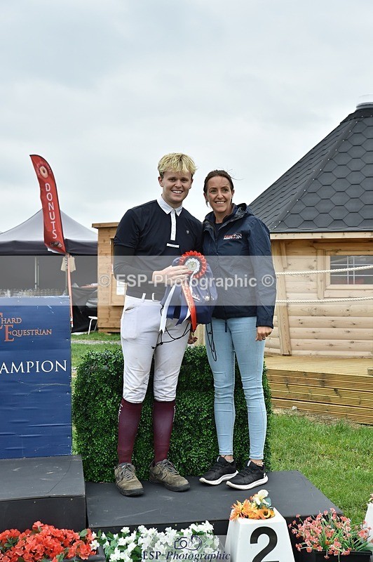 240831A-141912-03820 - 90 Presentations