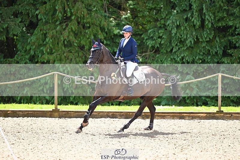 240526-121925-21310 - 101-MORELANDS_CASANOVA-Daisy_Bathe