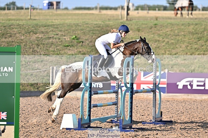 250812-185605-00508 - 1m and 1.10m