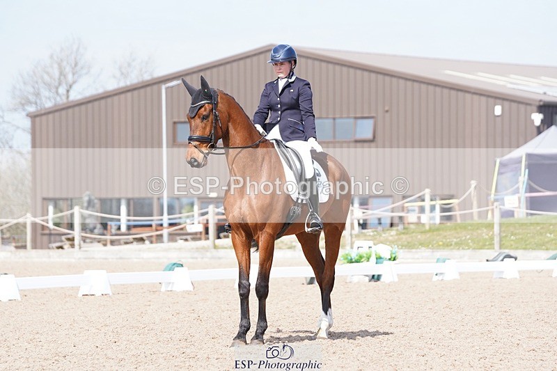 250403-123902-01938 - 036-Abbie.Newbury-Seagry.Viceroy