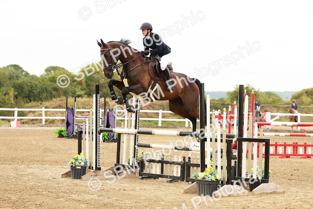 SBM_016585 - Class 20 - Senior Newcomers - 1.10m