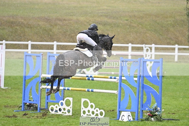 250831A-122241-10019 - Cls 36 Snr 1.30m Grand Prix