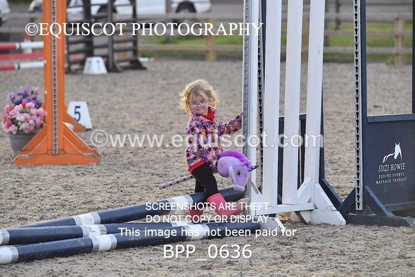 BPP_0636 - HOBBY HORSE SHOWJUMPING CLASSES