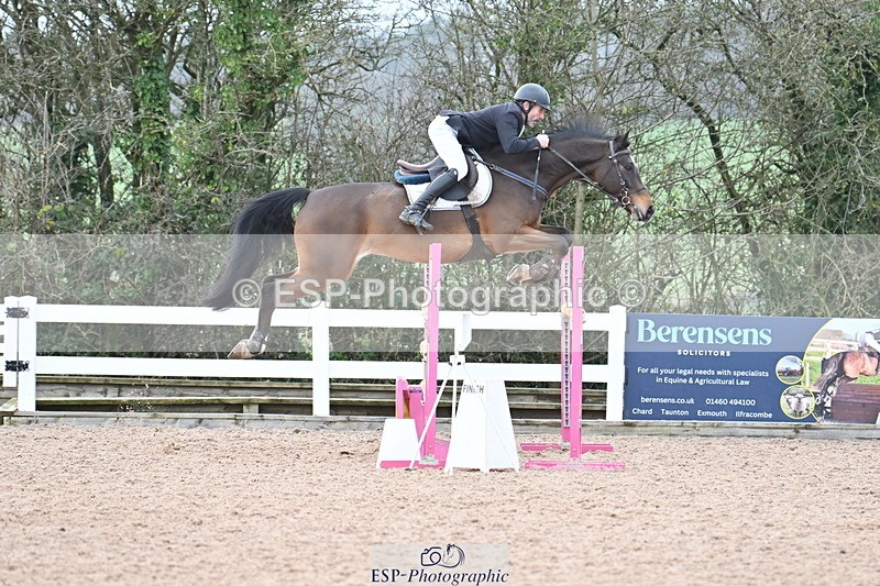 231208A-135223-01023 - Cls 6 Foxhunter & 1.20m Open