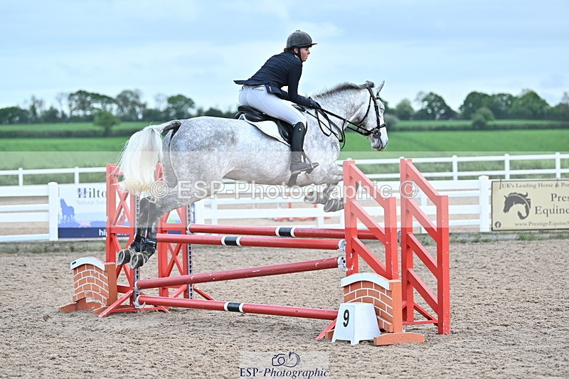 240514A-192638-00584 - 90cm