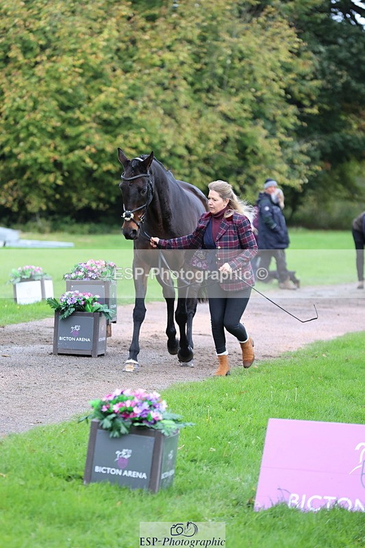 251026A-104642-23256 - F-452-Suzy.Stoneman