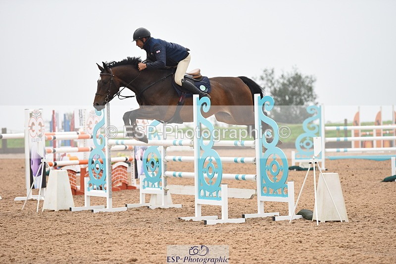 230916A-101946-03772 - Cls 14 Snr Foxhunter