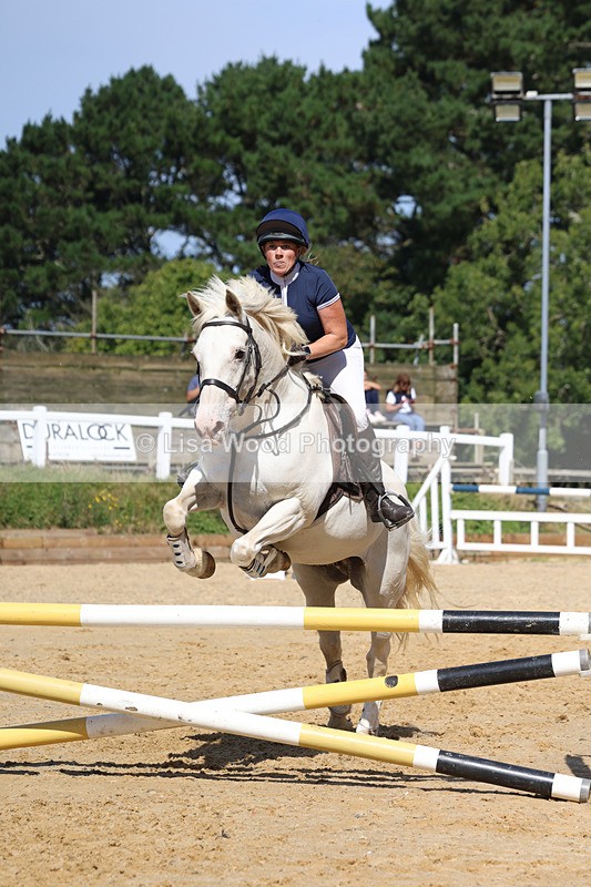 3E7A1339 - Class 9: 80cm Senior