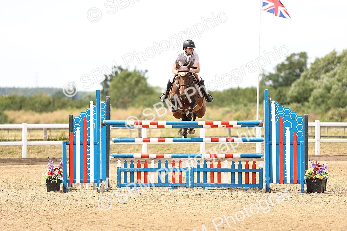 SBM_002054 - Class 16 - GFS Senior Newcomers 1.25m