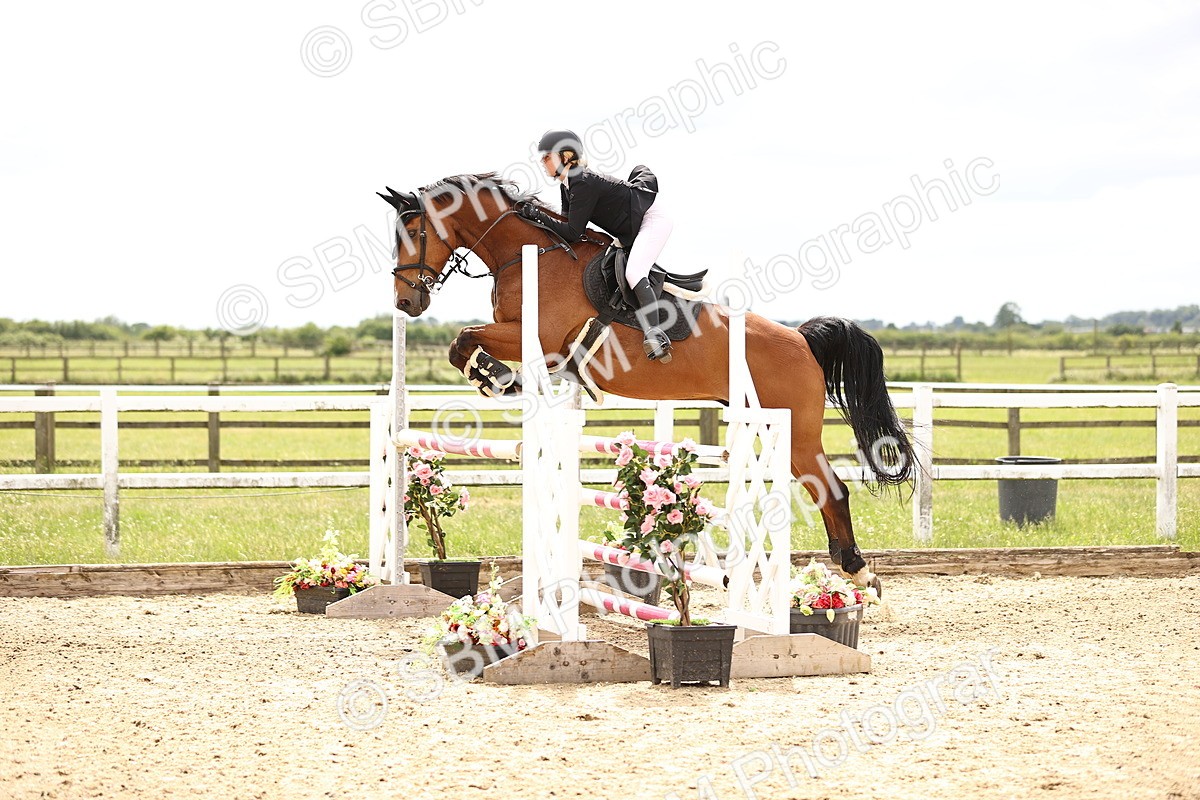 SBM_007843 - Class 19 - Senior Newcomers - 1.10m