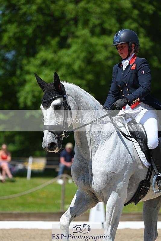 230526-120009-05908 - 472-VENDREDI_BIATS-Kitty_King-DR