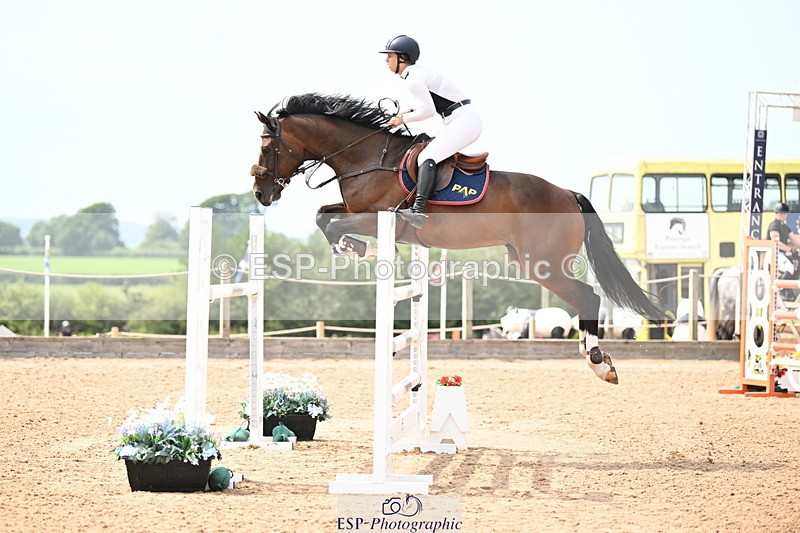 240801A-151123-02507 - Cls 5 National 1.30m Open