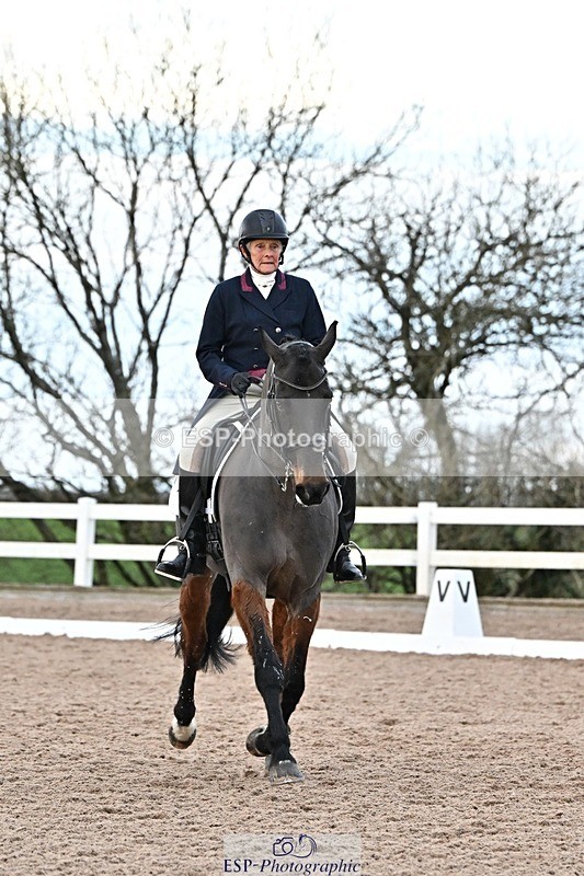 241214-152411-03212 - 123-Susan.Lanz-Wellshead.Foxtrot