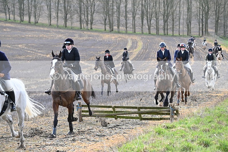 WJ6_8612 - Meet & Line One