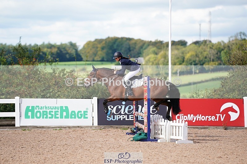 250921-120114-02856 - Cls 21+22 Club and Schools 70cm