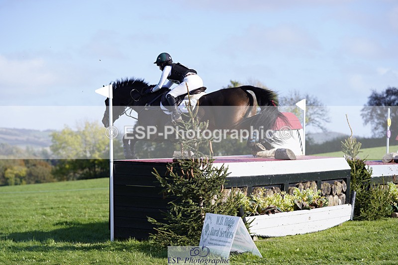 241025-142910-08937 - 203-Isny.O'Donnell-CROSSFIELD.SMARTIE