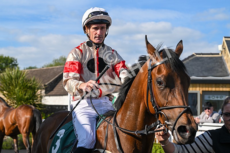 100625-Race 2-Right And Exact-6687 - Race 2