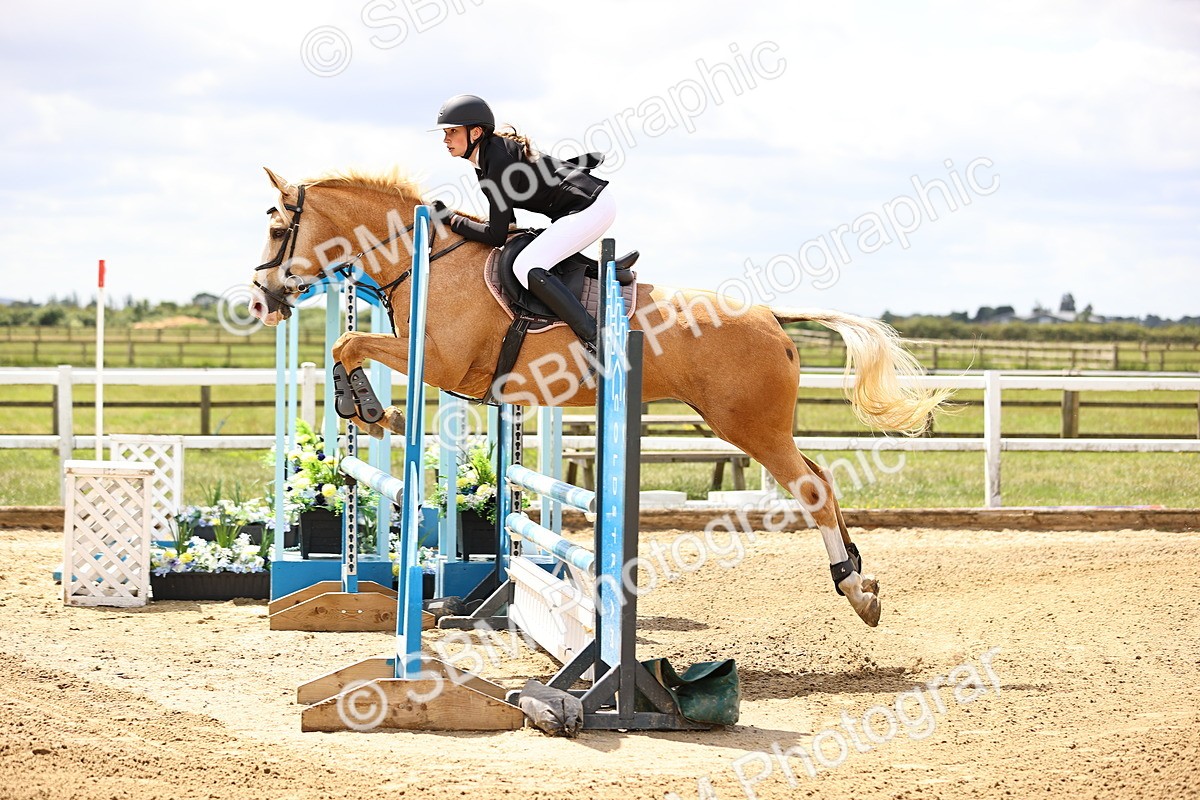 SBM_007902 - Class 3 - 90cm showjumping