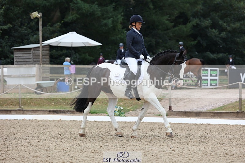 250718A-103639-00634 - 052-Lisa.Batty-George.XIV