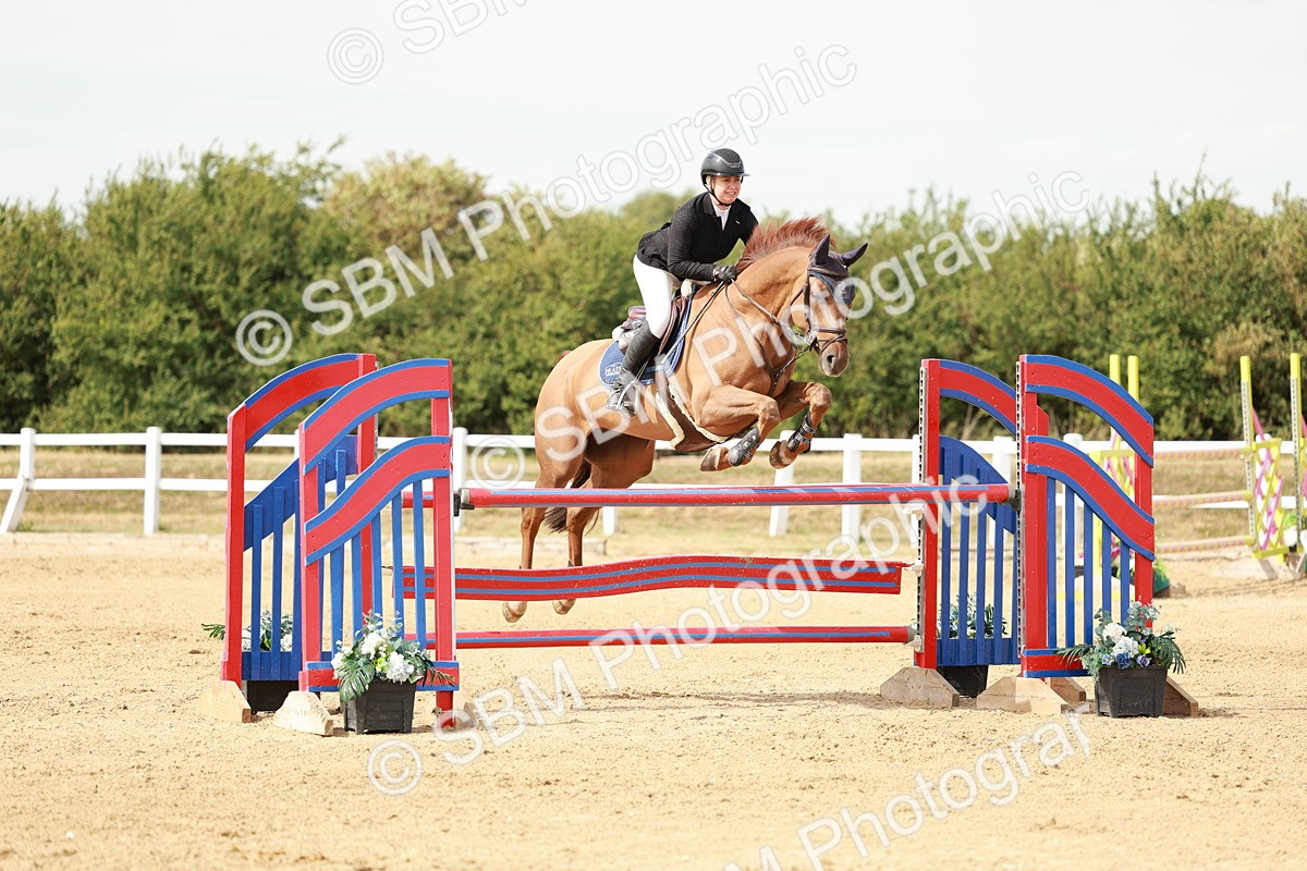 SBM_008237 - Class 4 - Senior Foxhunter - 1.20m Open