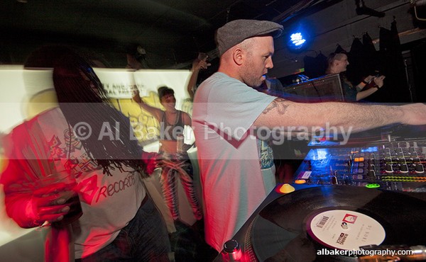 140 - Friends-&-Family @ the-roadhouse 02.05.15 (a)